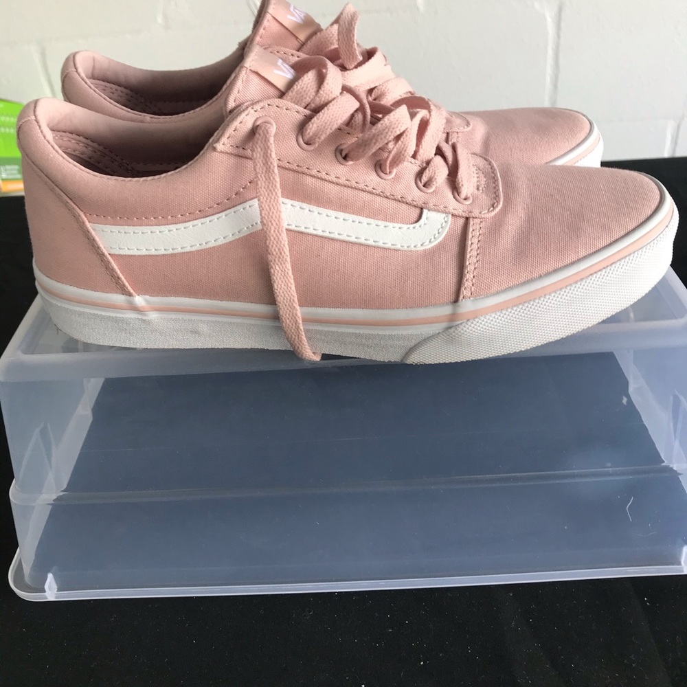 Vans - Picture 3 of 5